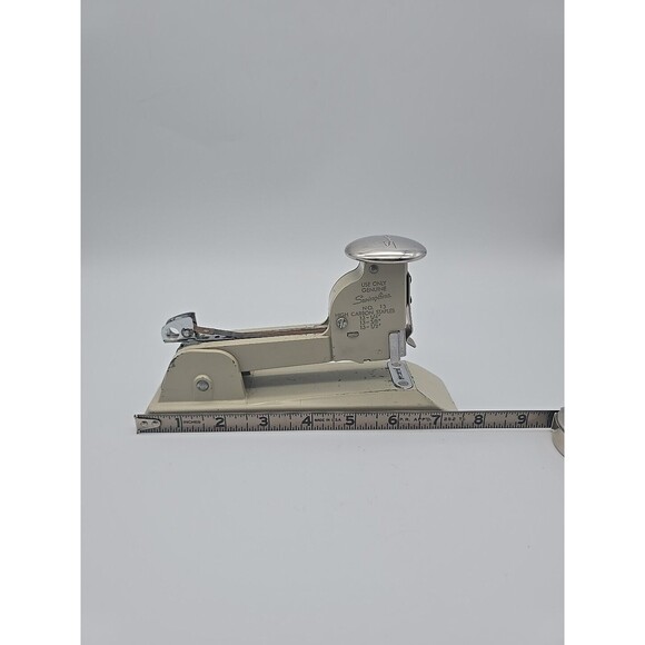 Vintage Swingline No 13 High Carbon Stapler Beige Heavy Duty Steel Made In USA - Picture 5 of 12